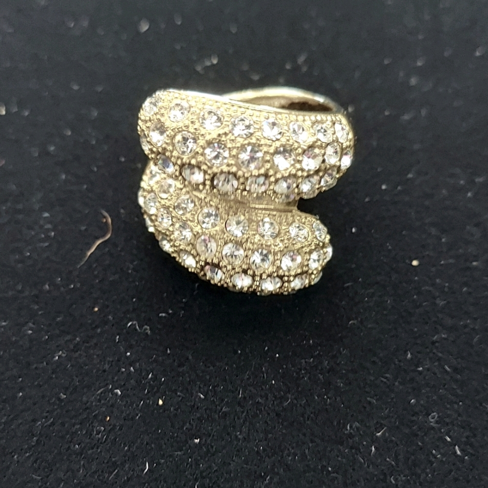 FJ signed vintage rhinestone cocktail ring